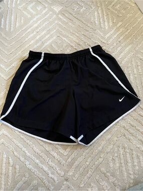 Nike Girls Black Athletic Shorts White Trim Size XL